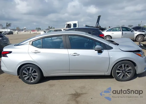 2020 Nissan Versa Sv Xtronic Cvt z USA, uszkodzony, nr VIN 3N1CN8EV2LL892800